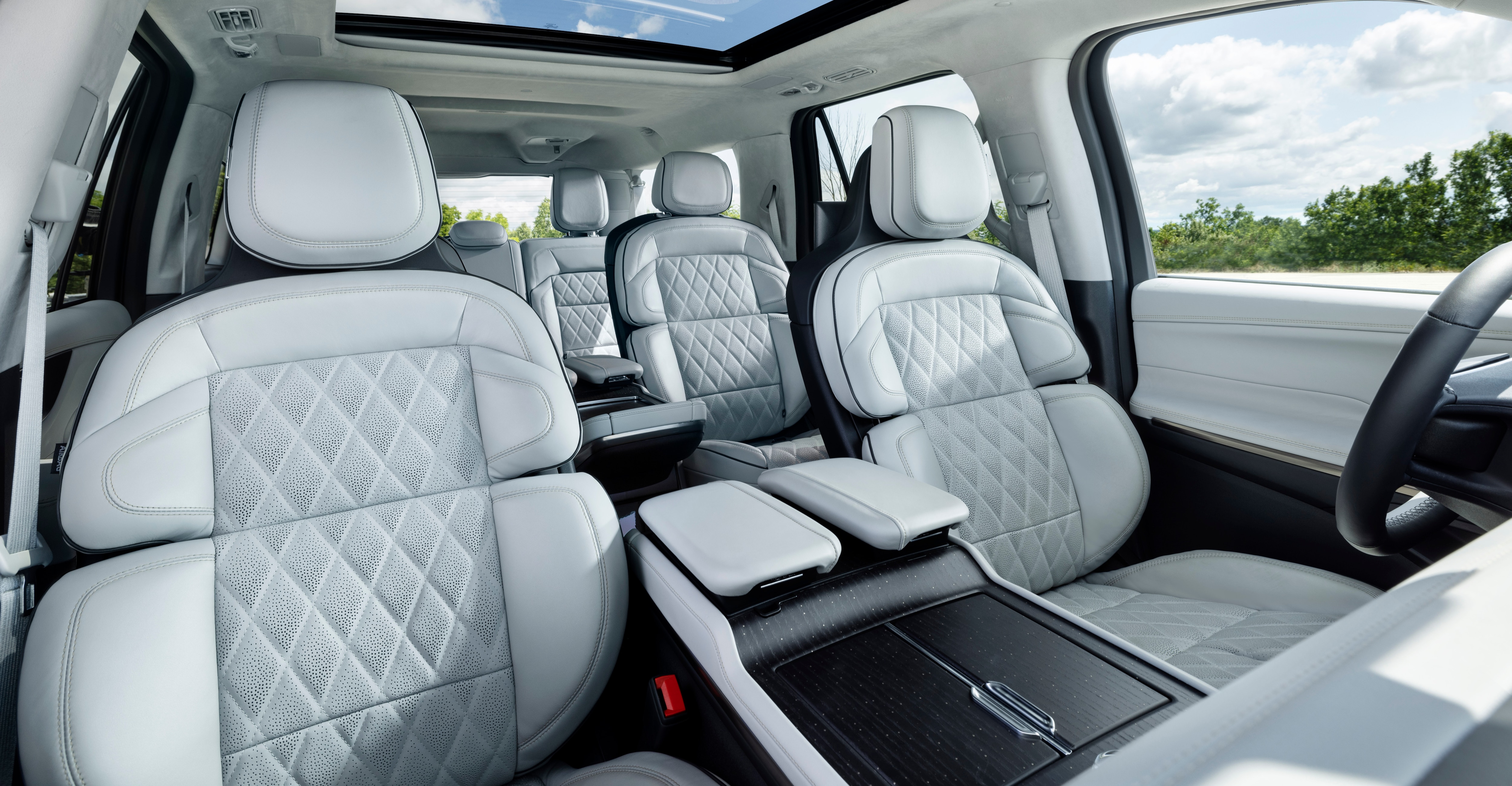 N*u様 DeliciousTaylormade MOD. Navigatorレ All-new Lincoln Navigator Makes Global Debut with Bold, New Design